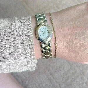 Two tone gold and silver ladies quartz watch in excellent working condition